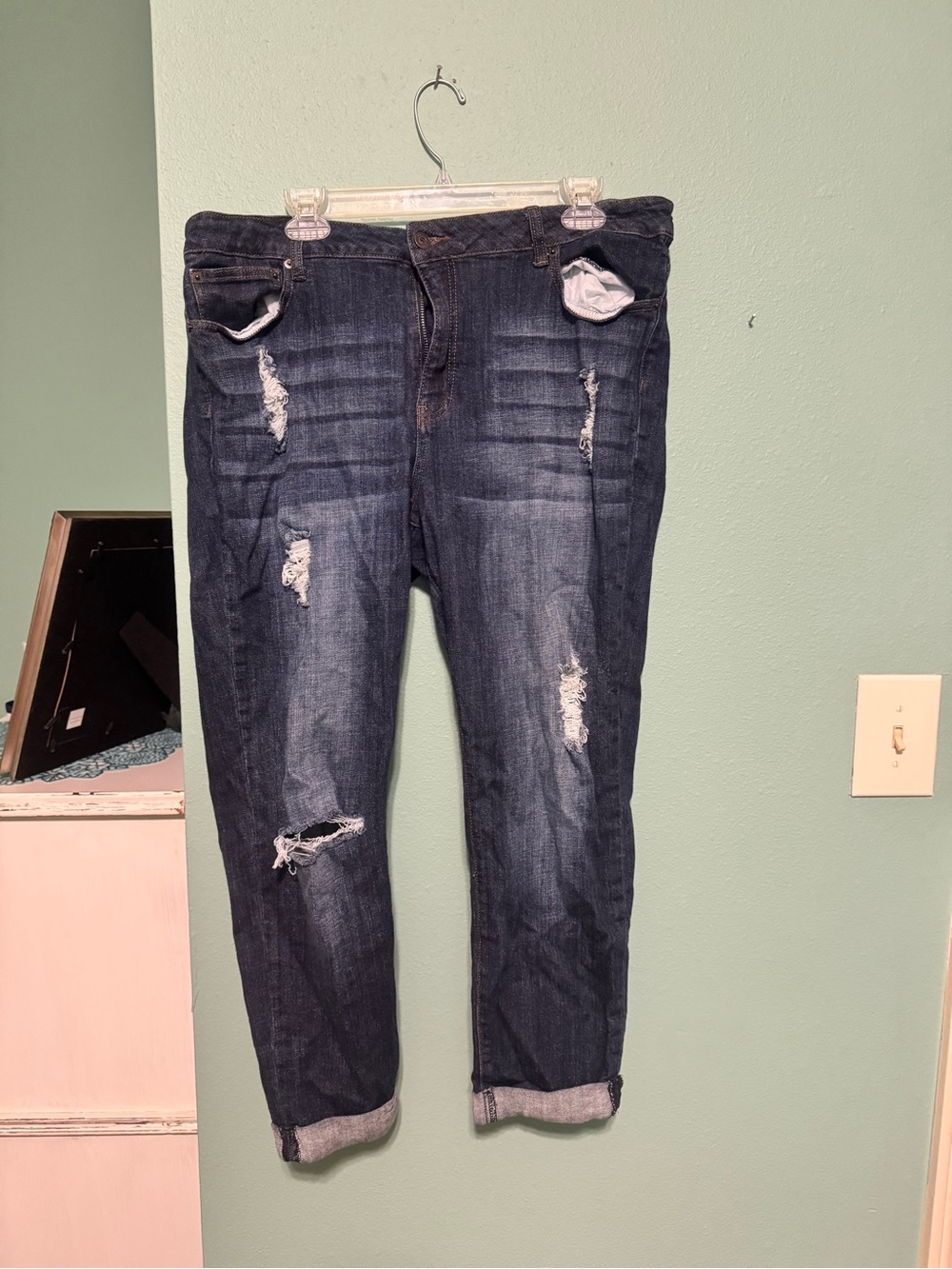Distressed Dark Blue Boyfriend Jeans - Casual Relaxed Fit